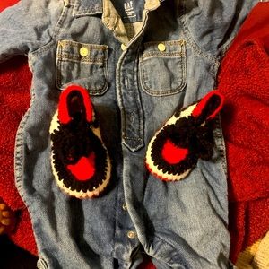 Nike crochet infant sneakers